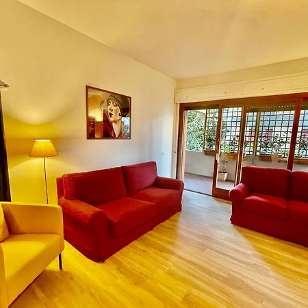 La Casa Delle Camelie Apartment Rome Luaran gambar