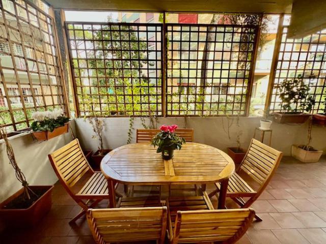 La Casa Delle Camelie Apartment Rome Luaran gambar